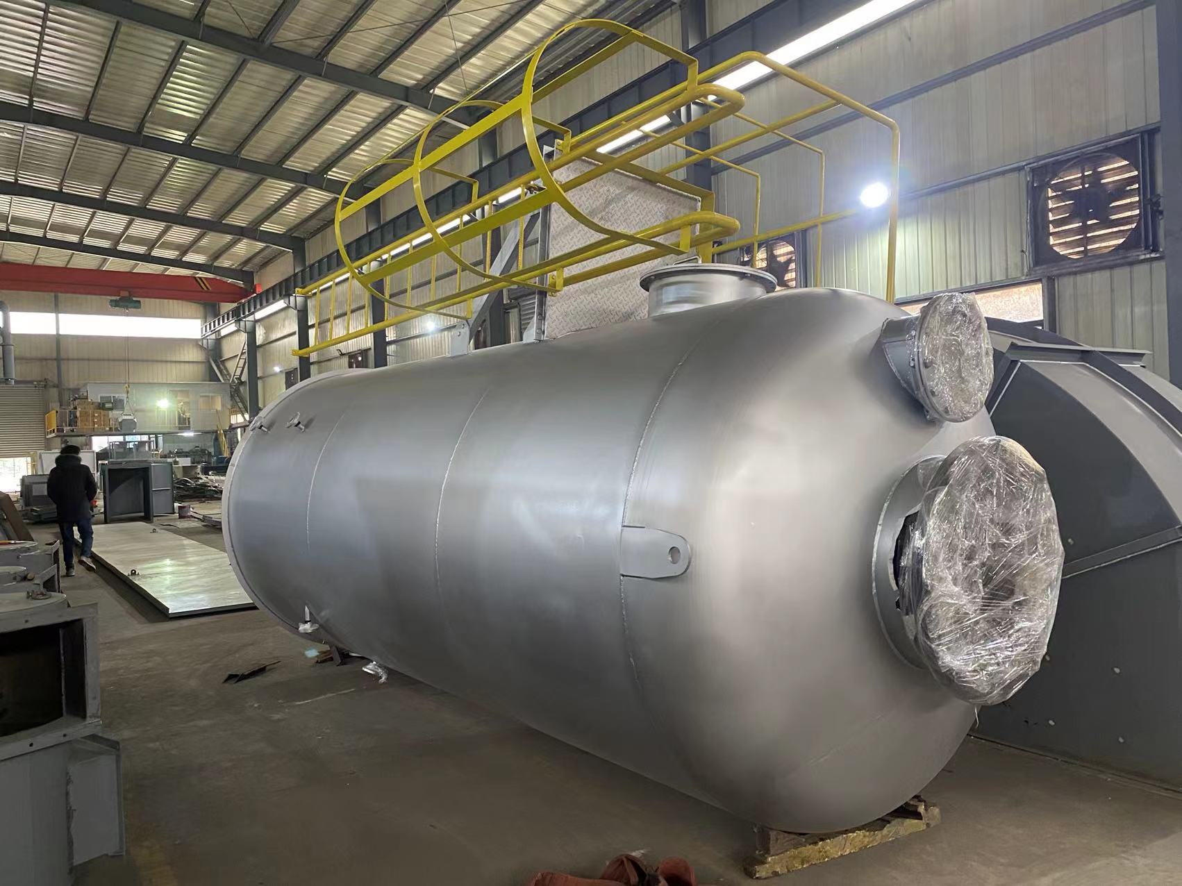 新疆某钢厂废气处理塔一期项目已经投入使用